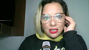 Comi Mimha Prima - Lolahistoria Tik Lolaerotico In Erotic Close-Up Scenes