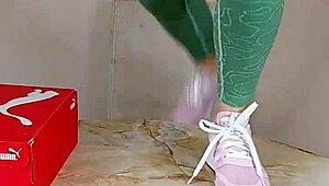 sneaker unboxing and try on