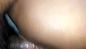 Watch this amateur pussy close-up on her ass