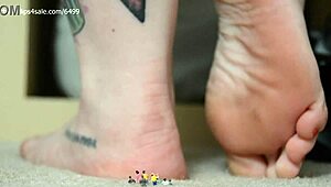 alternative girl teases and crushes flea people