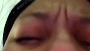 Cute Slut Moans Loudly On Xvideos