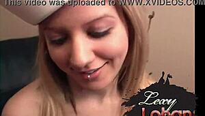 lexy lohan shows cameltoe and gives sexy blowjob 😈