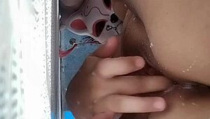 Elia Montok Pamerkan Pepek. Tengok Aksi Solo Filipina Ini Berkembang.