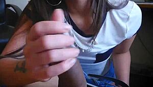 Pastorčev veliki kurac zadirkivan od Gia Paige u tajnosti.