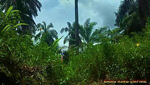 Wow, úžasná africká kráska touží po hardcore BBC akci na vesnické cestě! Nemůžu uvěřit té syrové vášni!