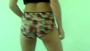 Dançando Funk 39 with Brazilian Teen Amateurs