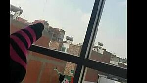 Han kom for å fikse nettet, men jeg var så kåt?