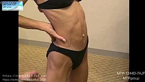 Natural Muscle Girl Flexes Her Powerful Body