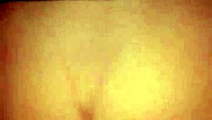 they sneak into the car for a blowjob and creampie session