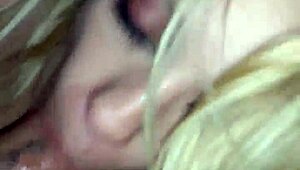 my fat ass bounces while getting dick sucked with gagging 😈