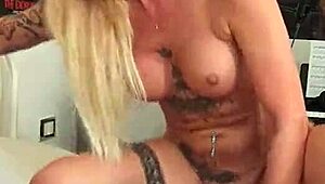 Eye-rolling and squirting: A perfect blowjob and intense orgasms