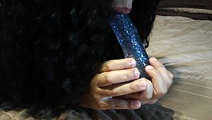 Agatha Dolly dzieli się tipami na oral z dildo i zabawkami