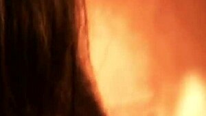 Wow, check this sexy brunette babe shaking her belly in a hot dance!