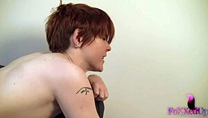 Hey, check out hot Jenna Foxx's lesbian orgasm 😍