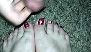 sexy slut gets cumshot on beautiful feet