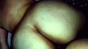 Amateur BBW goddess poses on all fours showing big ass and pussy