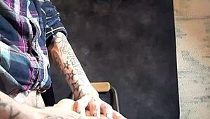 In a spanish solo session, a gay guy strokes his cock and fingers his ass