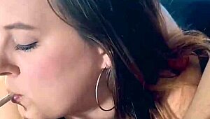 Cornbreadfedbabyy deepthroat BBC besar di lingerie, tunjukin pantatnya