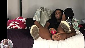 Madamekinkykay Teases Pussy for Huge Sneaker Squirt