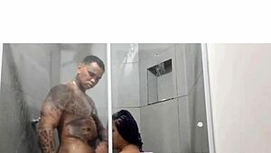 Metendo pica rabuda no banheiro suzy furacao