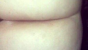 Big Booty Milf Shaking Huge Ass On Display!