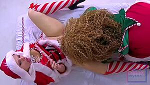 i and my ebony frends do a christms 3some blowjob