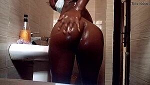 Shower fun with sweet kuzy 😘