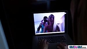 Black And White Lesbians Pussylicking In Sex Tape!