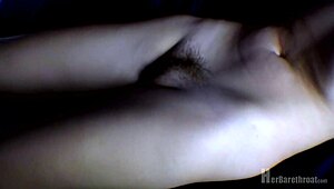 I feel so nympho with my bare tummy and hairy beaver exposed