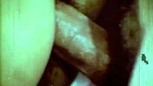 Vintage Londonin kolmen kimppa 60-luvun swing-varjoissa