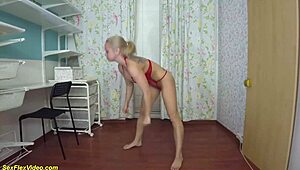 Hey, check this bubble butt milf flexing hard!