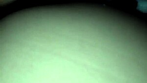 Barátnőm szűk seggét keményen análbaszom 😏