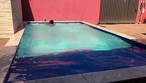 Watch Novinha Assfucked By Indian Cock!