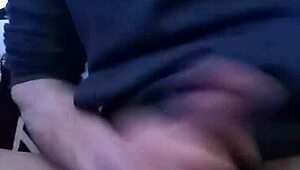 check out this epic cumshot from bareback fun 😏