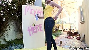 sydney cole is an amazing australian petite athletic teen 18+