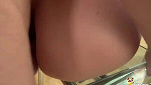 Hermanastra Flaca, ¿Quieres Que Te Rimen y Te Follén Duro?