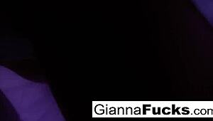 brunette hottie gianna michaels casually gets herself off with big tits solo