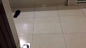 i recorded this ebony pornstar naked in the bathtub. so sexyy!