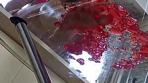 Rosa fuxxxia fooding feet.