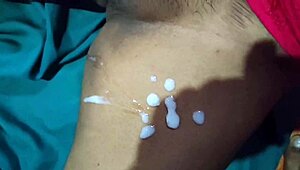 अरे, यह देसी चुदाई पार्ट टू देखो, शेव्ड प्यूसी एक्शन के साथ... गर्म थ्रीसम डॉगीस्टाइल! 😍