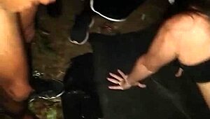 Watch this bella casada getting banged by 11 guys in dogging