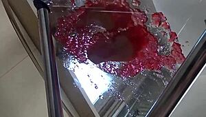 Rosa fuxxxia fooding feet.