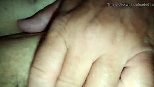 relaxing massage turns into handjob fun