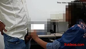 비서가 보스 자지 딥스로트 하고 엉덩이 박히는 거 봐?