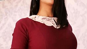 Wow, Nairobihills webcam Latina squirts during anal blowjob!