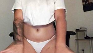 Lucyplay spreads cum on her body and tattoos while chatting with you