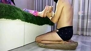 Relaxing Foot Massage Before Bedtime