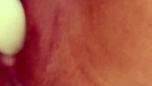 hey, wanna see pussy getting fucked with a dildo and squirting? 😏