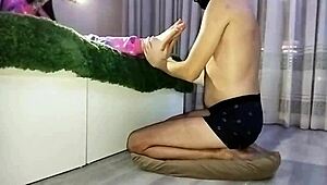 Relaxing Foot Massage Before Bedtime