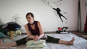 The russian milf in yoga pants gives a lesson on nude poses and cameltoe teasing